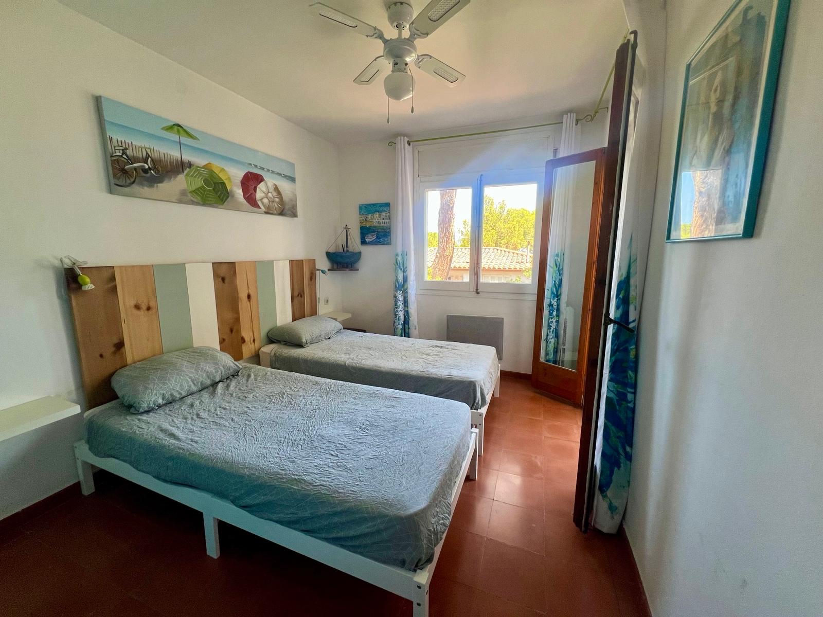 La chambre — lits simples